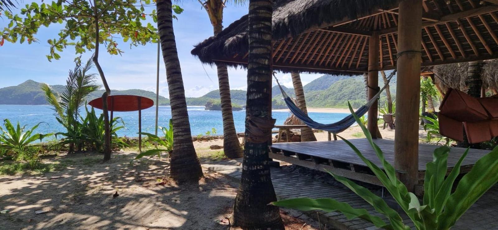 Castaway Surf Retreat 1 Hotell Sekongkang Exteriör bild