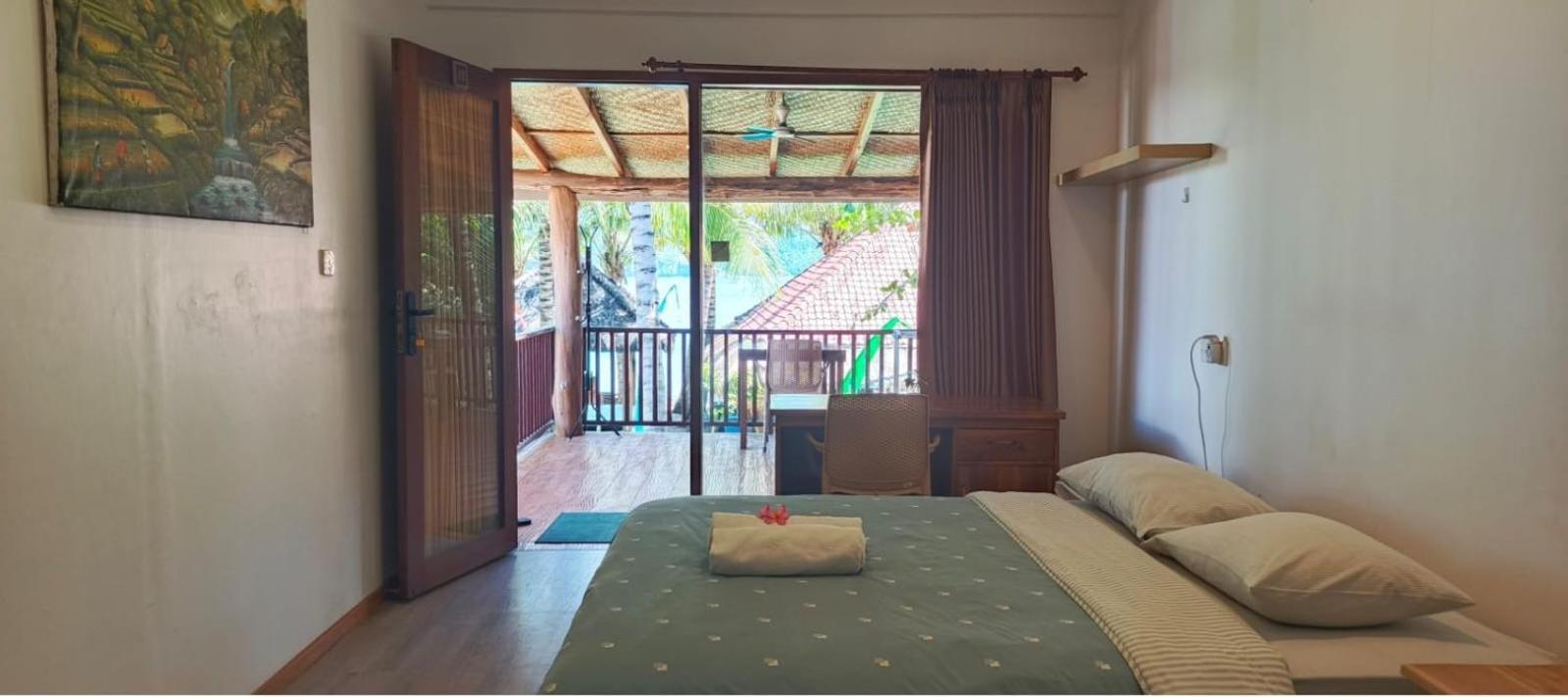 Castaway Surf Retreat 1 Hotell Sekongkang Exteriör bild